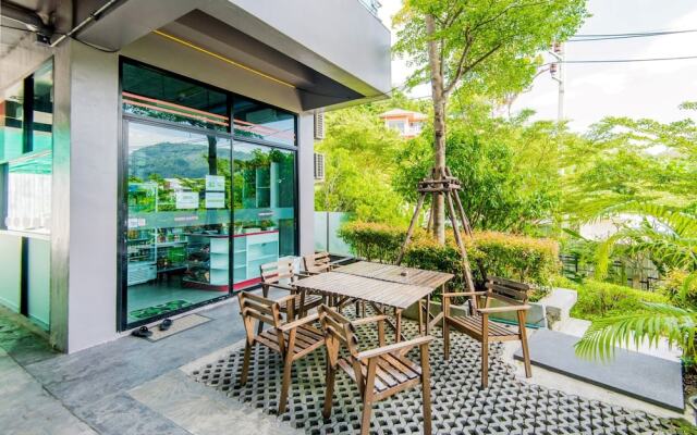 Emerald Terrace Patong by Chattha