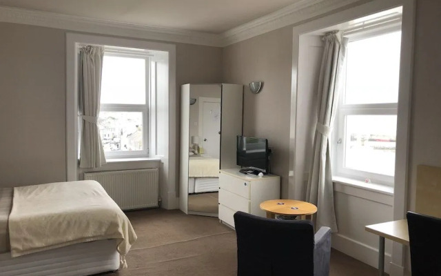 The Bowmore House Bed & Breakfast