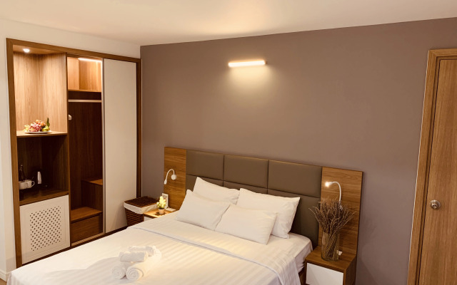 Royal Dragon Boutique Hotel