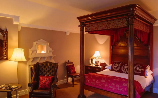 Waterford Castle