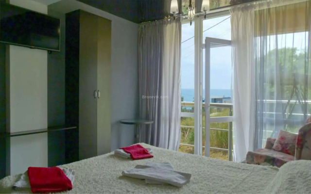 Legenda gostinitsa (Alushta)