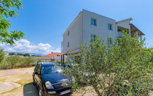 Apartments Ester in Lopar - island Rab