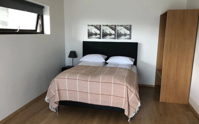 Melas 9 Guesthouse