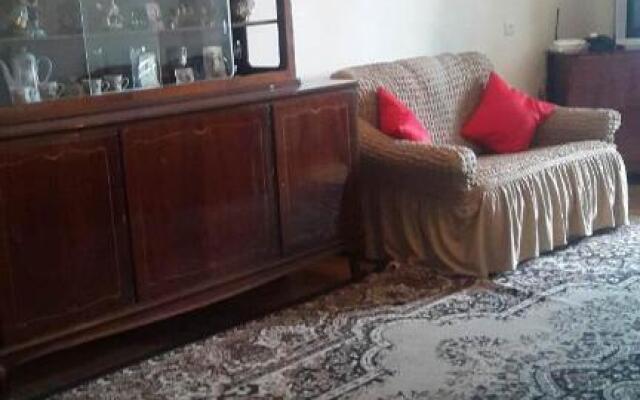 Apartrment 27 Rustaveli Avenue