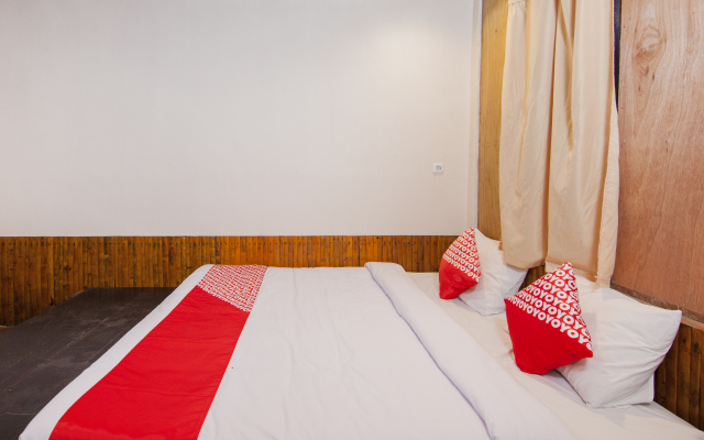 OYO 1543 Sibayak Ncole