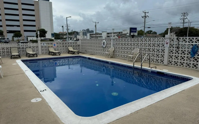 Travelodge Virginia Beach at 28th Street