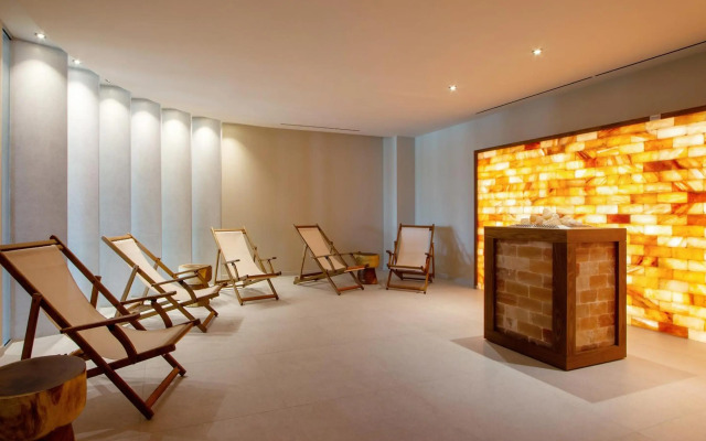 Ammoa Luxury Hotel & Spa Resort
