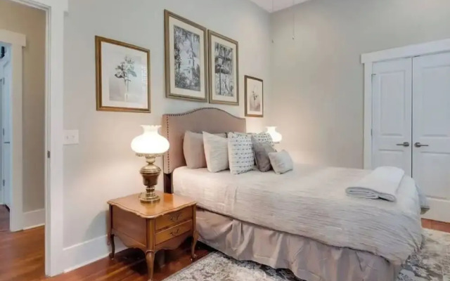 Beautifully Renovated 5 bedroom 5 bath