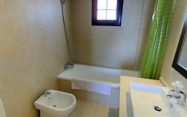 27807 - Beautiful penthouse near beach