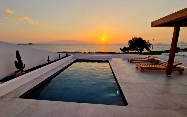 Seanfinity Beachfront Suites
