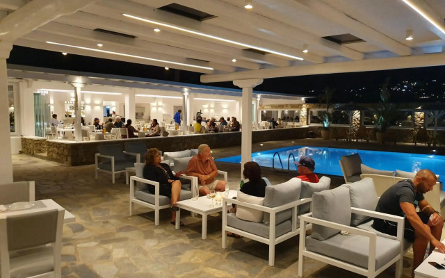 Yiannaki Hotel