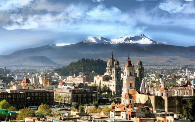 Crowne Plaza Toluca-lancaster