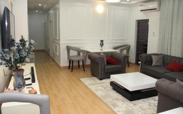 Harold's Exquisite Apartment