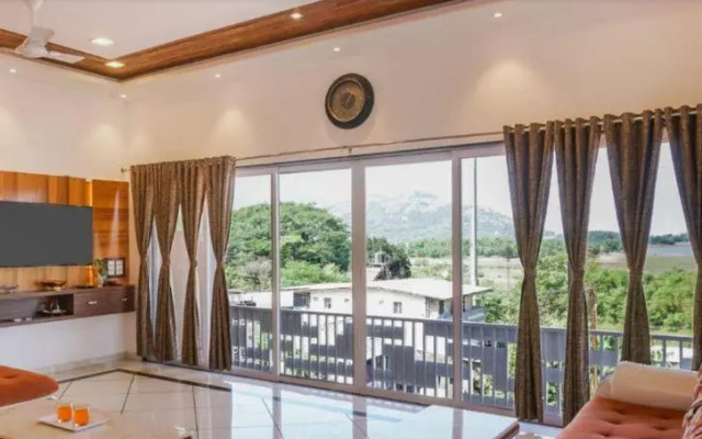 7BHK VILLA with Wonderful View and Good Food