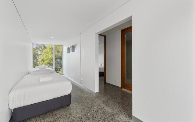 Beachy Coastal Retreat