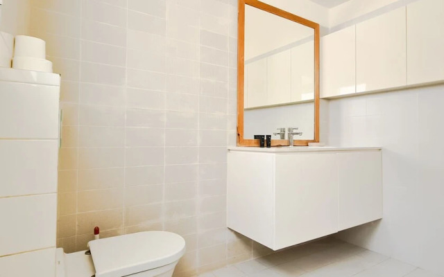 Modern Apt Rothschild Very Central TL7