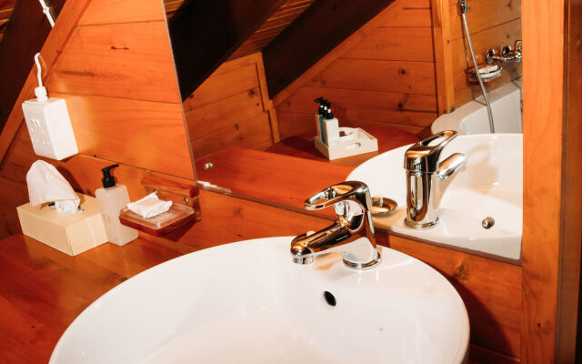 Oyster Creek Lodge