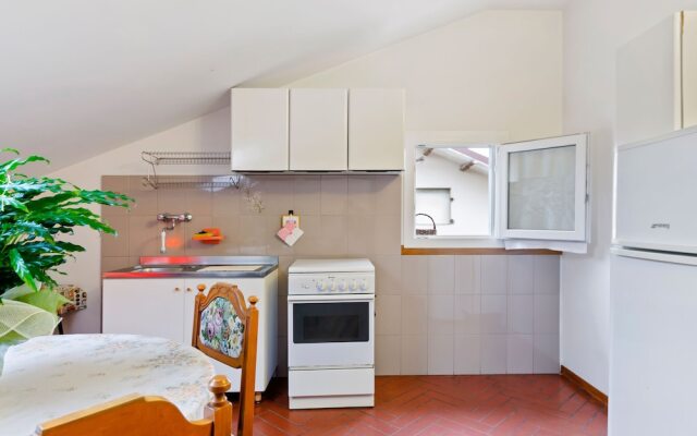 Homely Apartment In Cattolica Near Sea