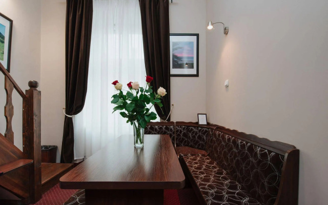 Rembrandt Aparthotel