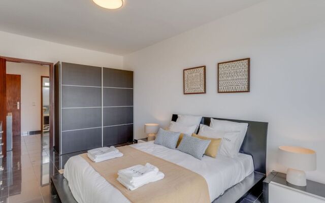 Portola Penthouse 3B