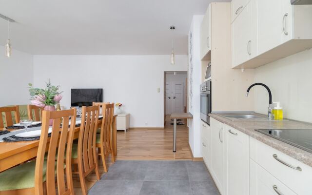 Apartment Ruczaj Cracow by Renters