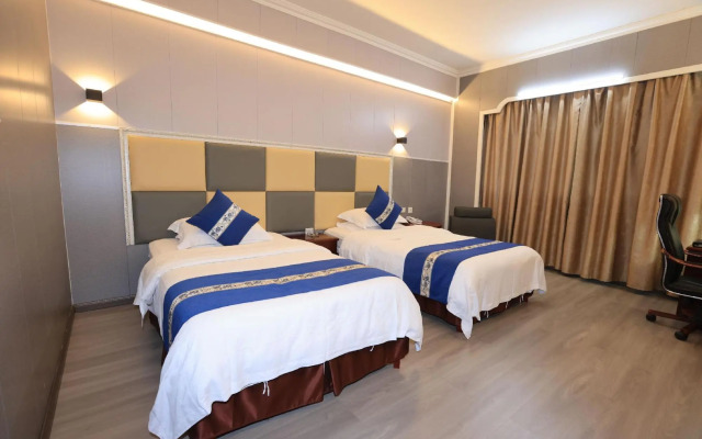 Dingji Hotel Huangshi