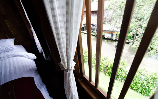 Maikaew Damnoen Resort