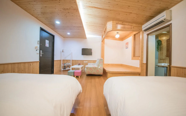 Honey House B&B