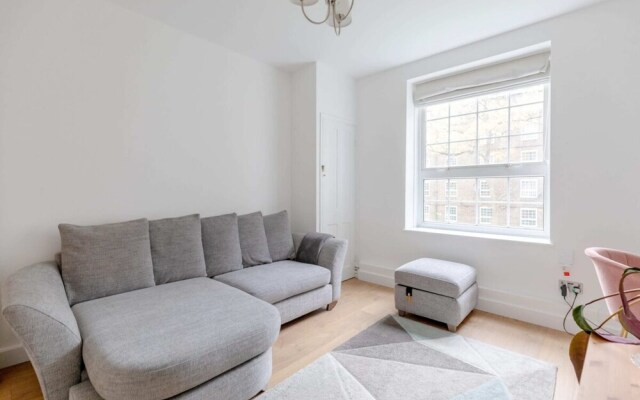 Central & Stylish 1BD Flat - 8mins to Greenwich!
