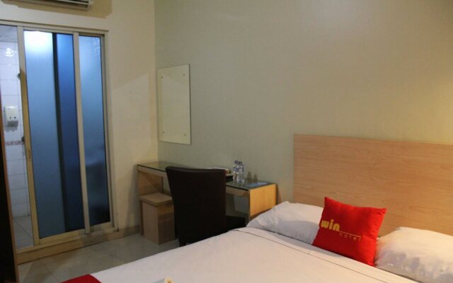 Win Hotel Blok M