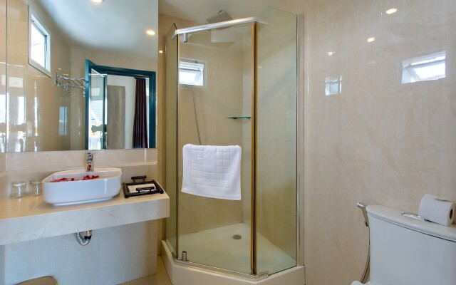 Aurora Riverside Hotel and Spa