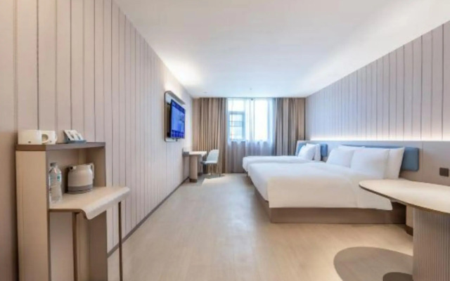 HanTing Hotel (Zhengzhou Zhengdong Commercial Center Nongye South Road)