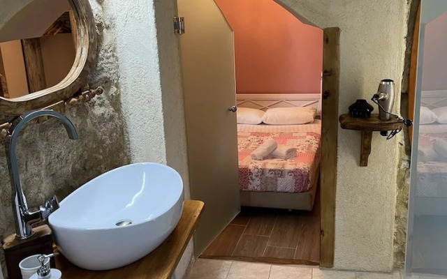 Attiki Hotel