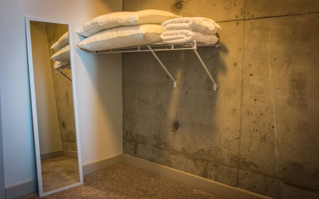 FRONTDESK Uptown Apts with City Views Charlotte