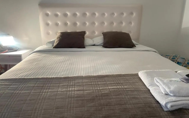 Hotel Miracle by MJV