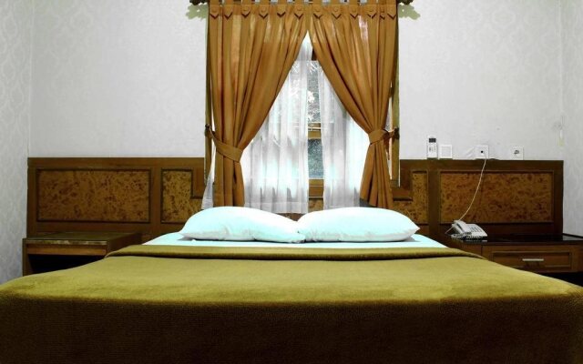 Hotel Sepuluh Lingkar Selatan