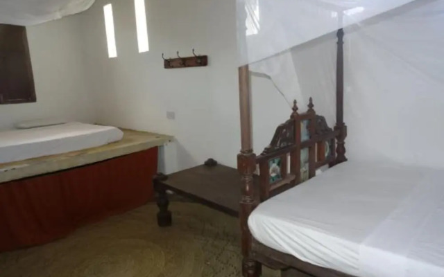 Dudu Villas N Backpackers