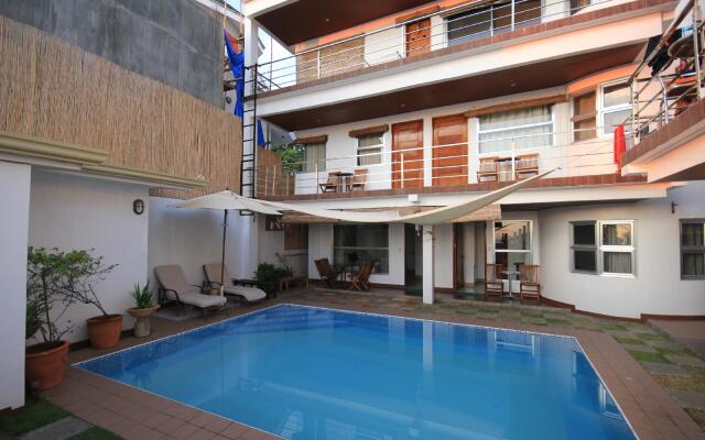 Bluewaves Westcliff Villa