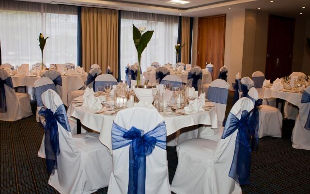 Holiday Inn Milton Keynes - Central by IHG