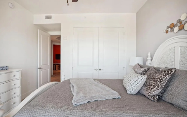 The Harbor Condo 305 - Premier