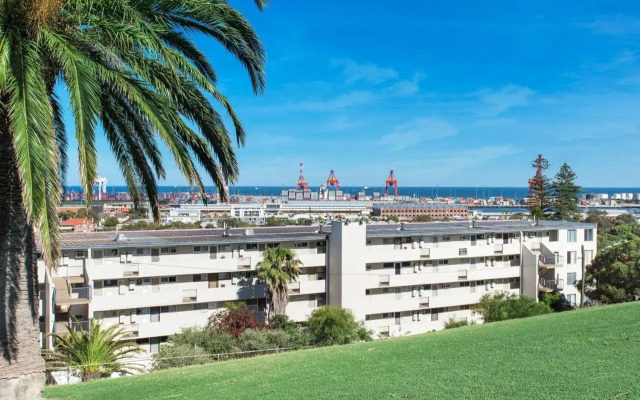 Studio 101 - First floor Fremantle studio apartment