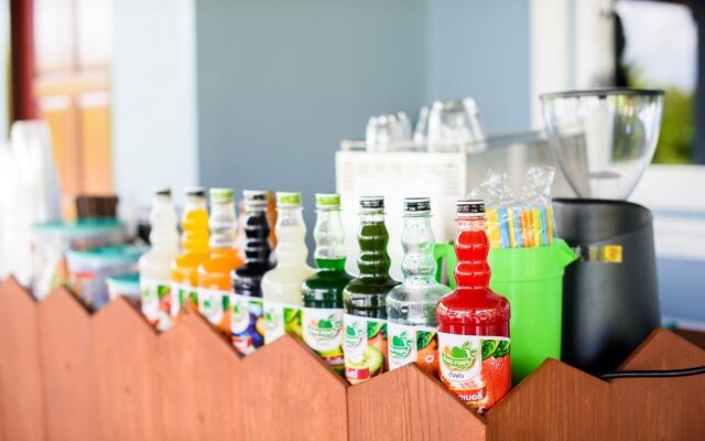 Lamphurai Riverside Resort and Spa