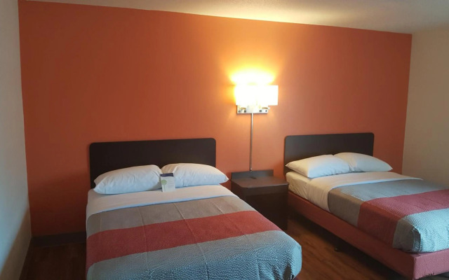 Motel 6 Maryland Heights, MO