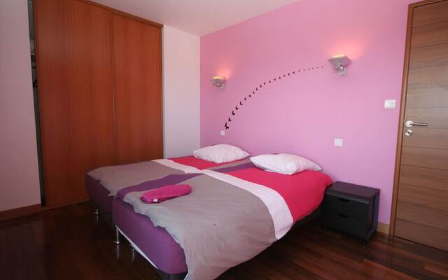 Elite Holiday Home with Private Pool in Plouhinec France