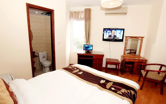 Sunflower Hotel & Travel