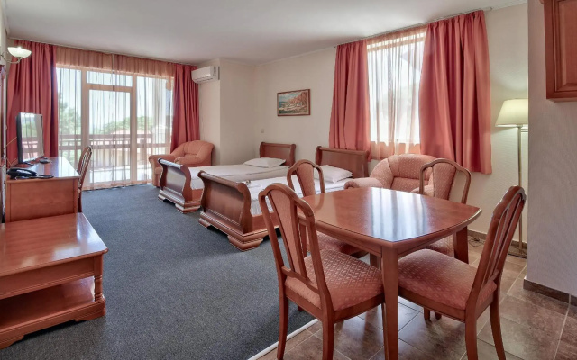 SG Estreya Residence Apartments