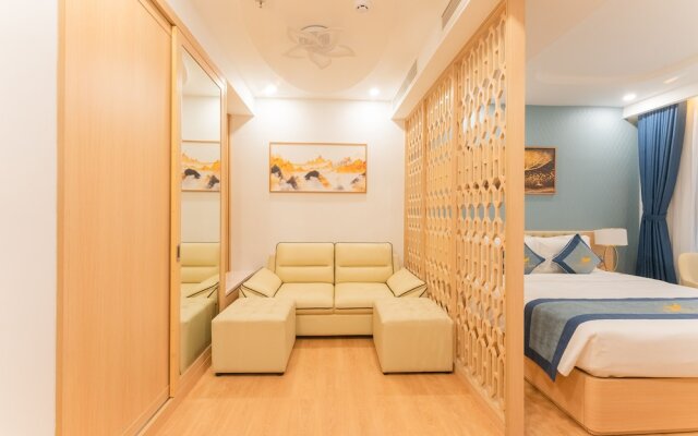 Canary Gold Hotel Quy Nhơn, Beachfront