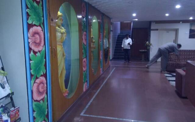 Hotel Sapthagiri Balla