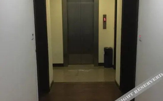 Qiu Beijingyue Express Hotel