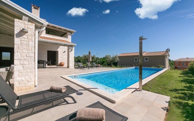 Villa Pietra